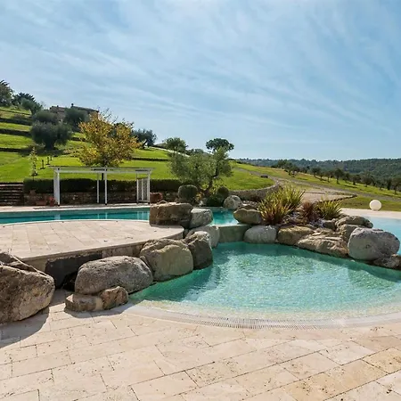 Cortile * Roccalbegna